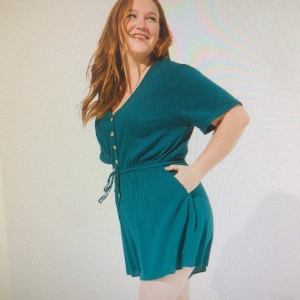 Button front romper in beautiful teel‎ tone button front tie waist